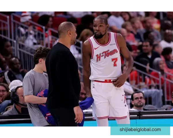 杜兰特全面表现带领火箭轻取尼克斯阿门伊森贡献17分